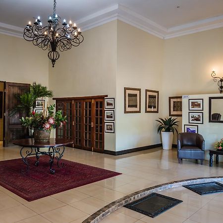 Royal Solwezi Hotel Екстериор снимка