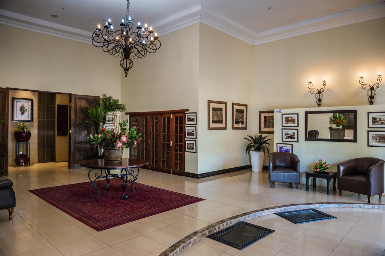Royal Solwezi Hotel Екстериор снимка