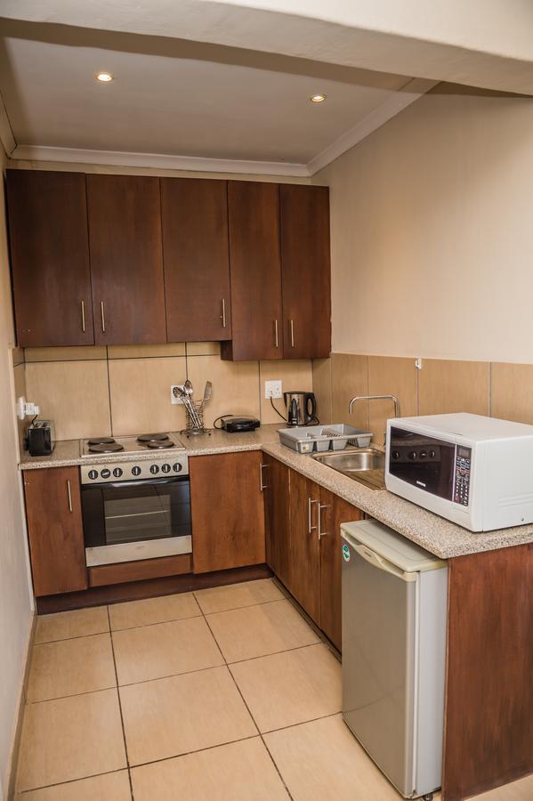 Royal Solwezi Hotel Екстериор снимка