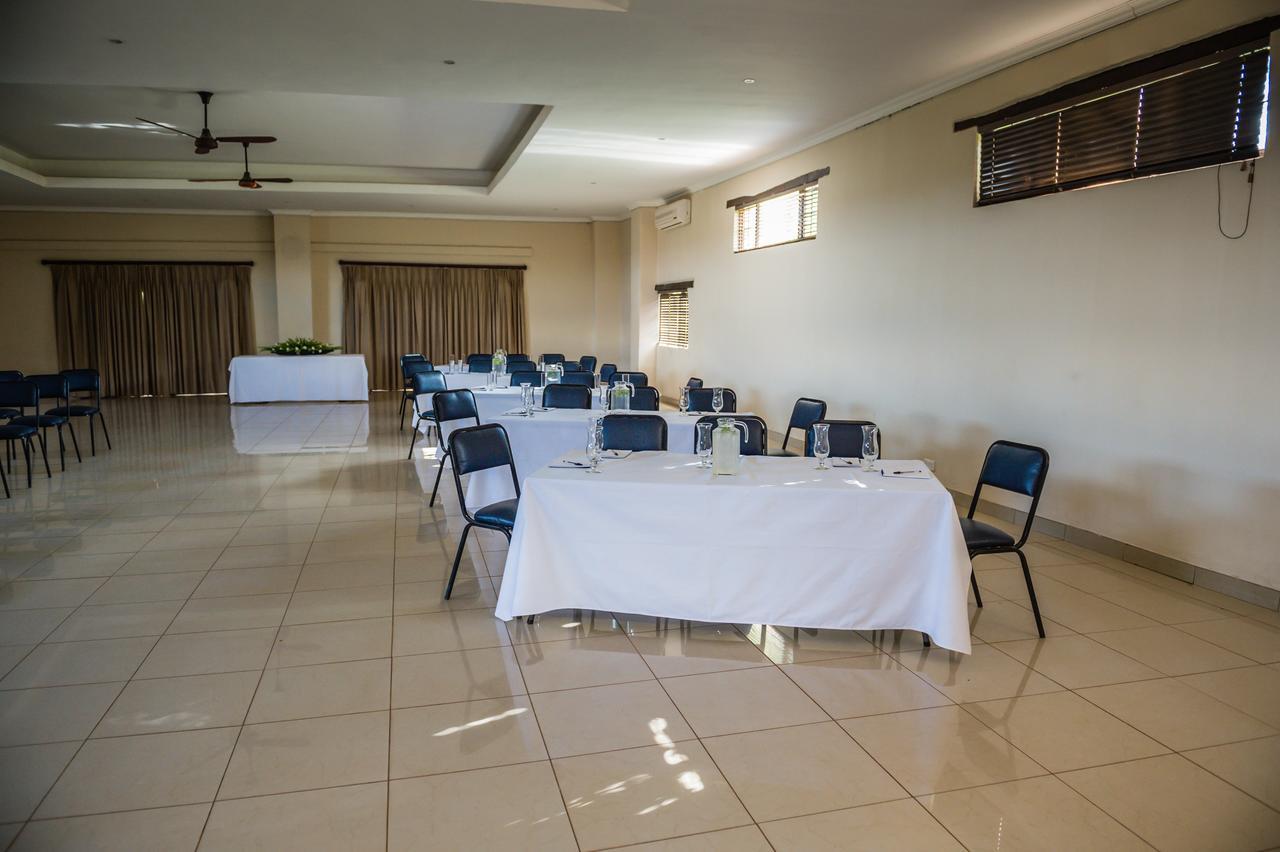 Royal Solwezi Hotel Екстериор снимка