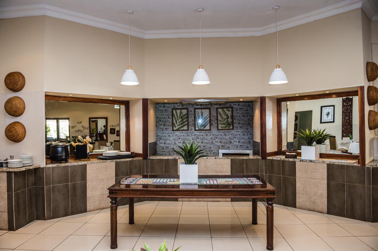 Royal Solwezi Hotel Екстериор снимка